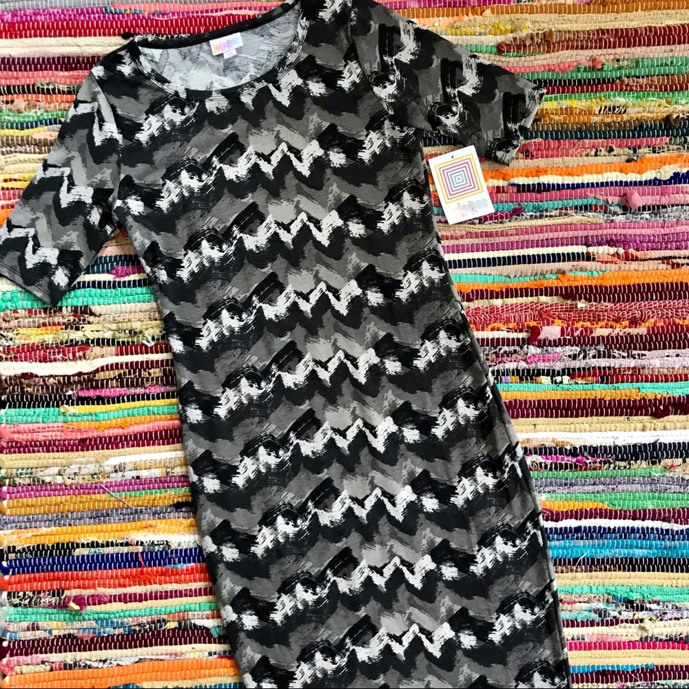 NWT ~ LuLaRoe ~ Julia dress black grey print